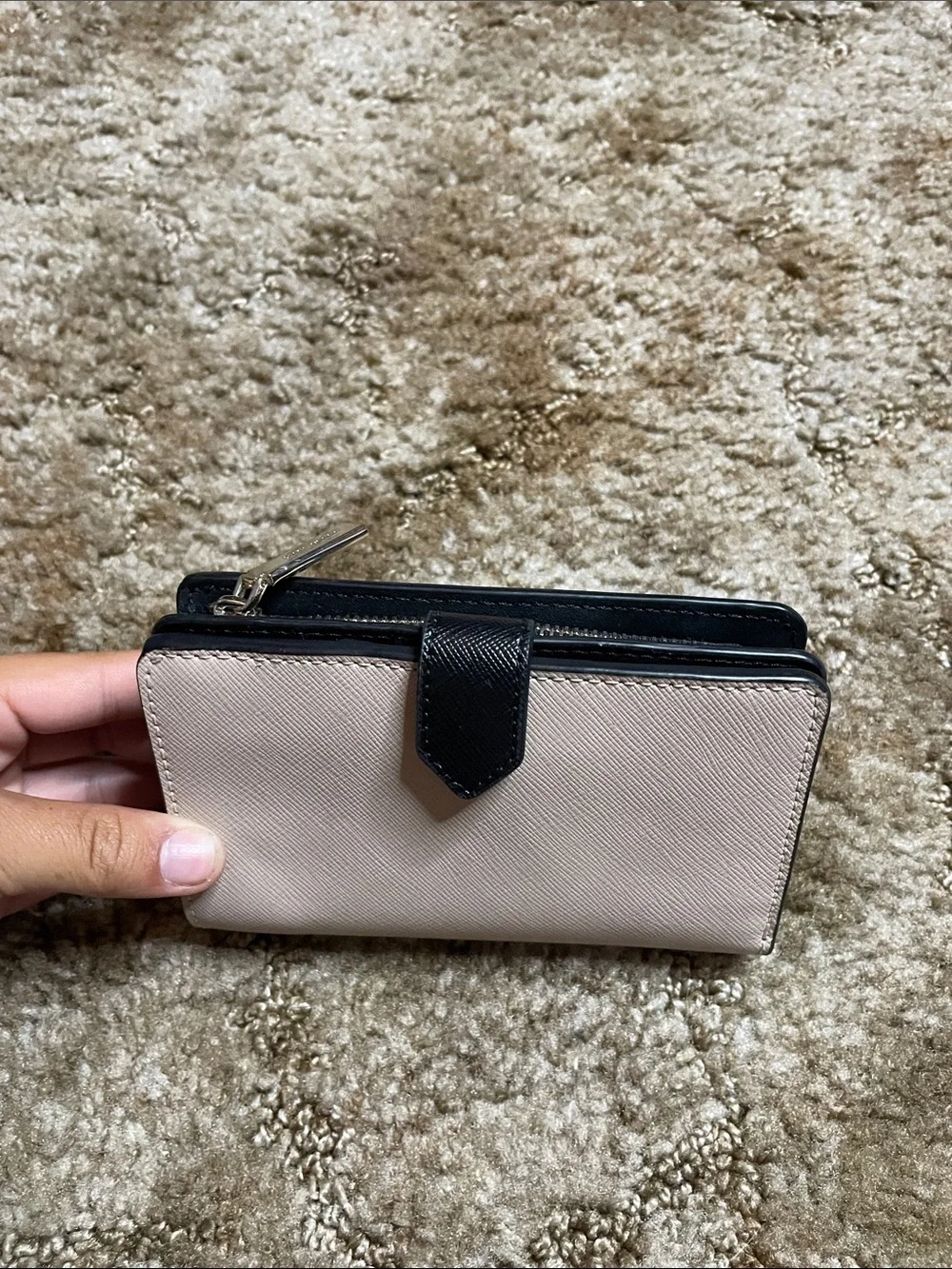 NWT Kate Spade Staci Colorblock Medium Compact Bifold Wallet in Warmbeige Black
